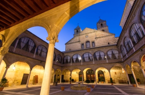 hospital_de_santiago_ubeda_jaen_spain.jpg