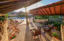Casa OIea hotel con encanto con piscina Andalucia 