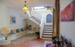 Entrance hall Casa Olea boutique hotel Spain 