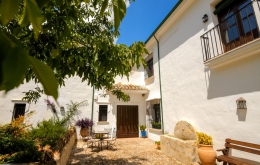 Cortijo Andalucia boutique hotel Spain Casa Olea 